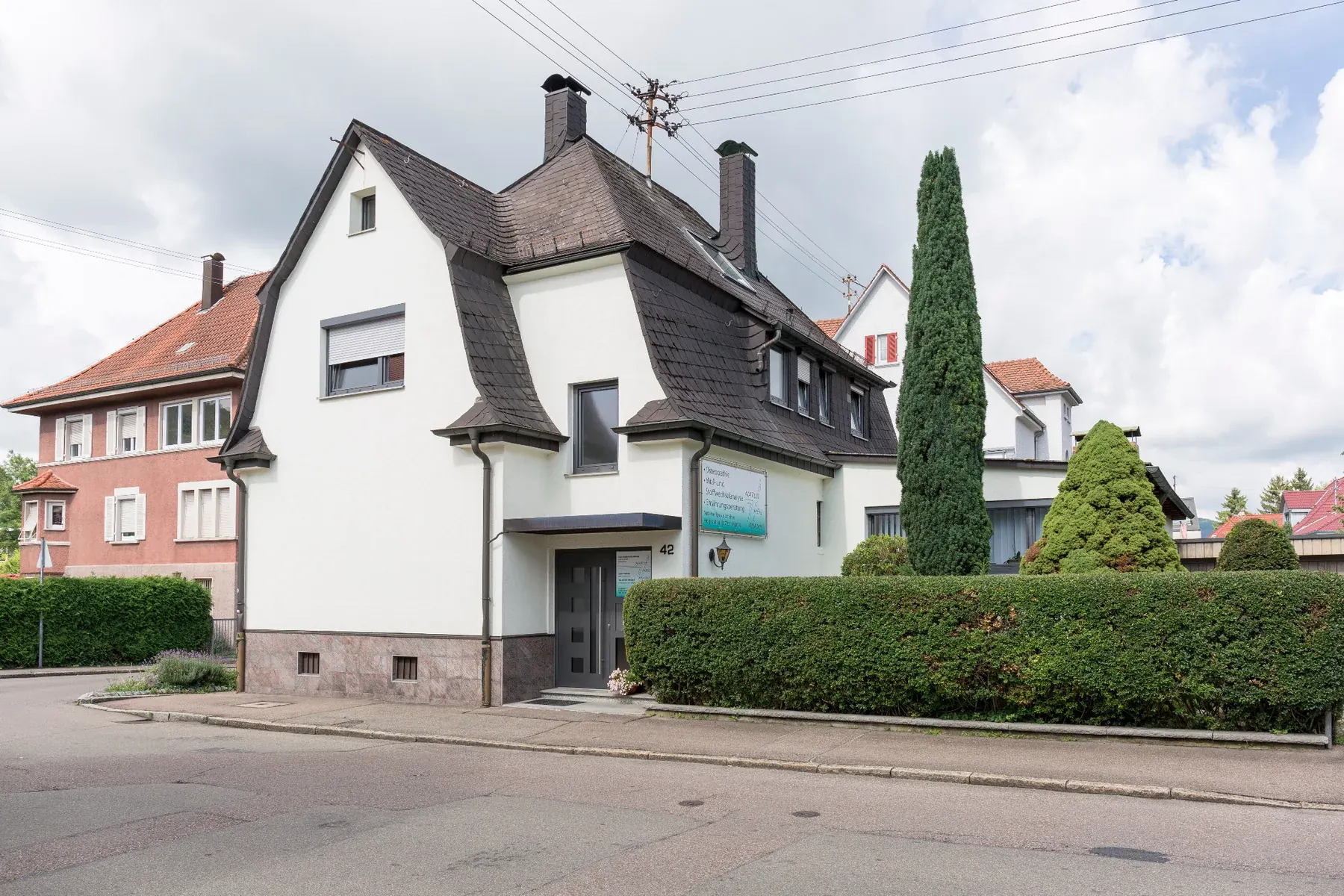 Außenansicht der Naturheilpraxis Lörcher in der Kantstraße 42 in Geislingen